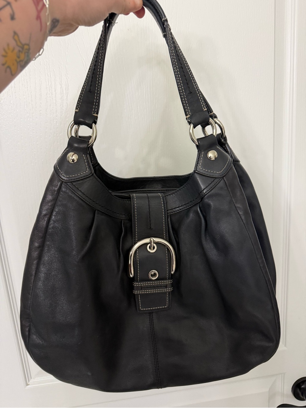 Coach Large Soho Lynn Hobo Black Leather Shoulder Handbag Purse